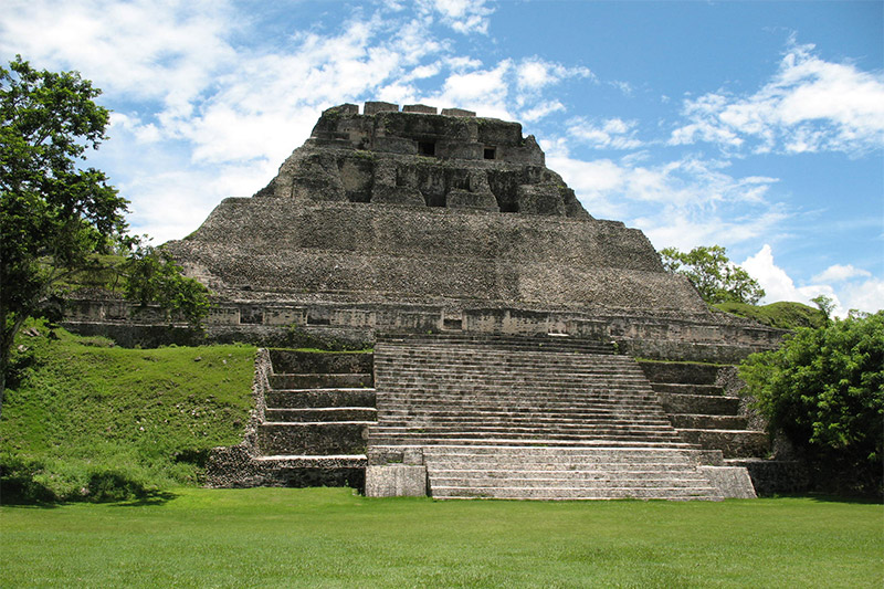 xunantunich maya ruin