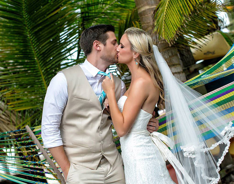 How to Successfully Organize Your Own Belize Destination Wedding